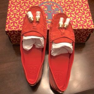Tory Burch Lawrence Suede, Poppy Coral, 7.5